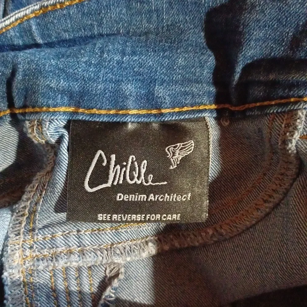 669844.....Chiole Skinny Jeans Size 3, W24